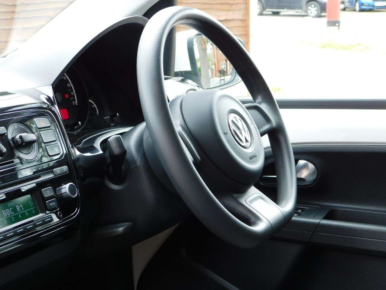 2016 VOLKSWAGEN UP! 2016 VOLKSWAGEN UP!