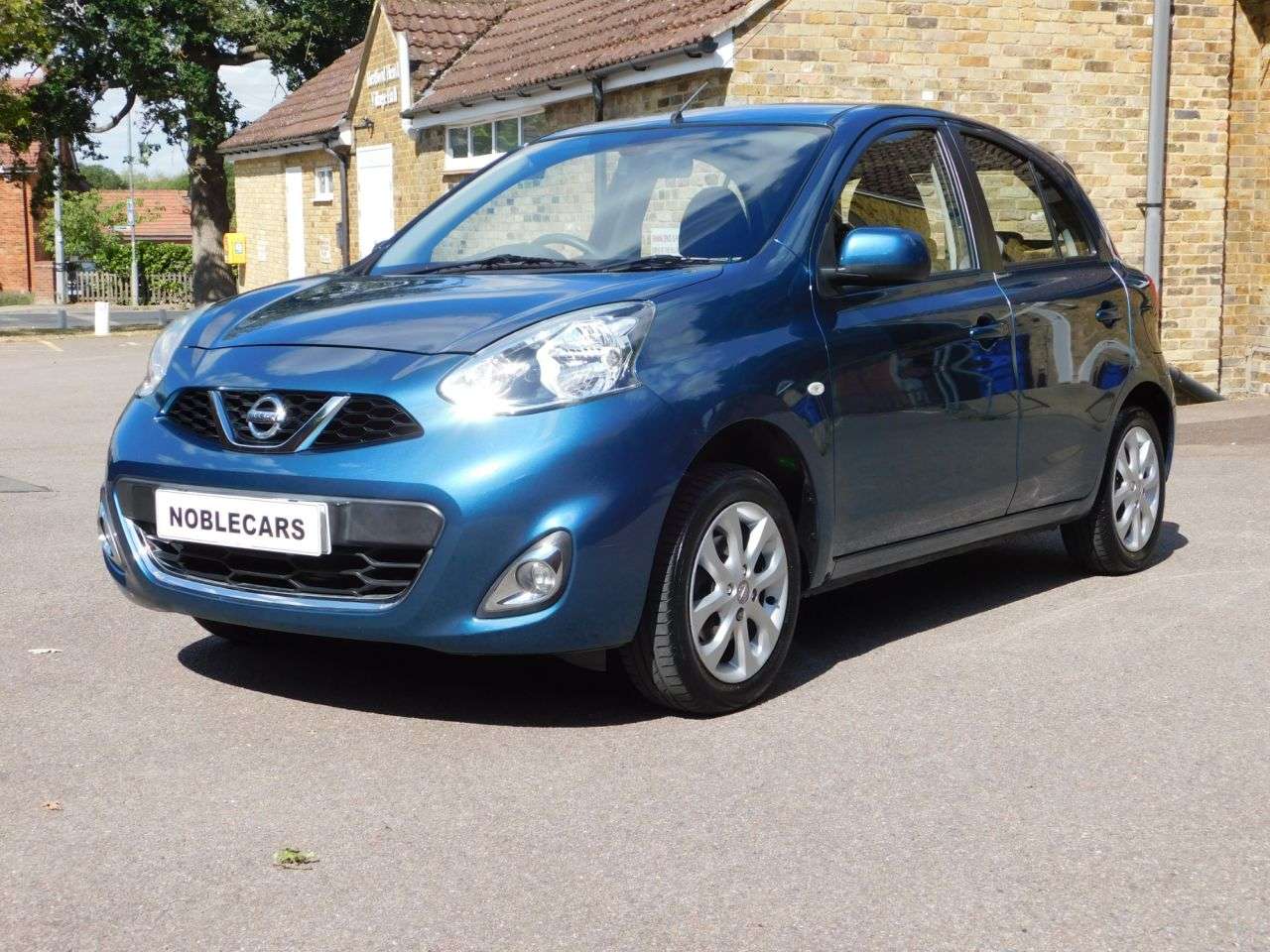 A 2016 NISSAN MICRA 1.2 Acenta Hatchback 5dr Petrol Manual Euro 6 (80 ps) *FSH, ULEZ COMPLIANT, A 2016 NISSAN MICRA 1.2 Acenta Hatchback 5dr Petrol Manual Euro 6 (80 ps) *FSH, ULEZ COMPLIANT,