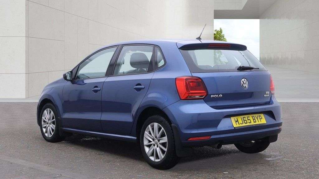 A 2015 VOLKSWAGEN POLO 1.2 TSI BlueMotion Tech SE Hatchback 5dr Petrol DSG Euro 6 (s/s) (90 ps) *O A 2015 VOLKSWAGEN POLO 1.2 TSI BlueMotion Tech SE Hatchback 5dr Petrol DSG Euro 6 (s/s) (90 ps) *O
