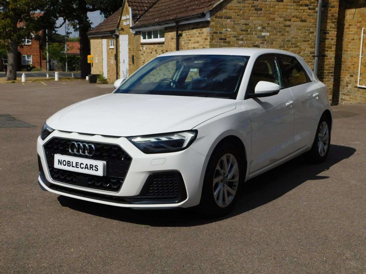 A 2019 AUDI A1 1.0 TFSI 30 Sport Sportback 5dr Petrol S Tronic Euro 6 (s/s) (116 ps) *ULEZ A 2019 AUDI A1 1.0 TFSI 30 Sport Sportback 5dr Petrol S Tronic Euro 6 (s/s) (116 ps) *ULEZ