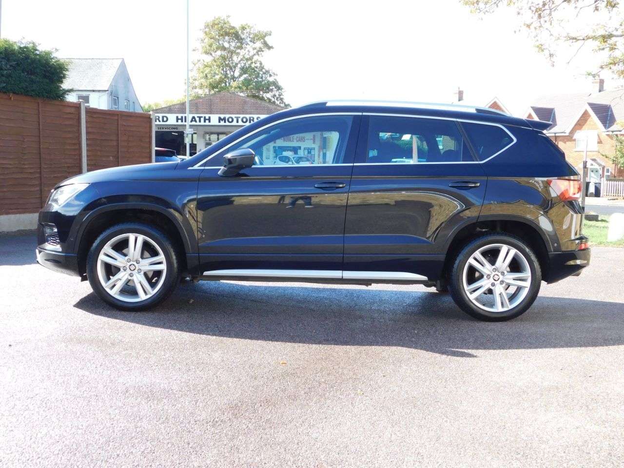 A 2019 SEAT ATECA 1.5 TSI EVO FR SUV 5dr Petrol DSG Euro 6 (s/s) (150 ps) *FULL SERVICE HISTO A 2019 SEAT ATECA 1.5 TSI EVO FR SUV 5dr Petrol DSG Euro 6 (s/s) (150 ps) *FULL SERVICE HISTO