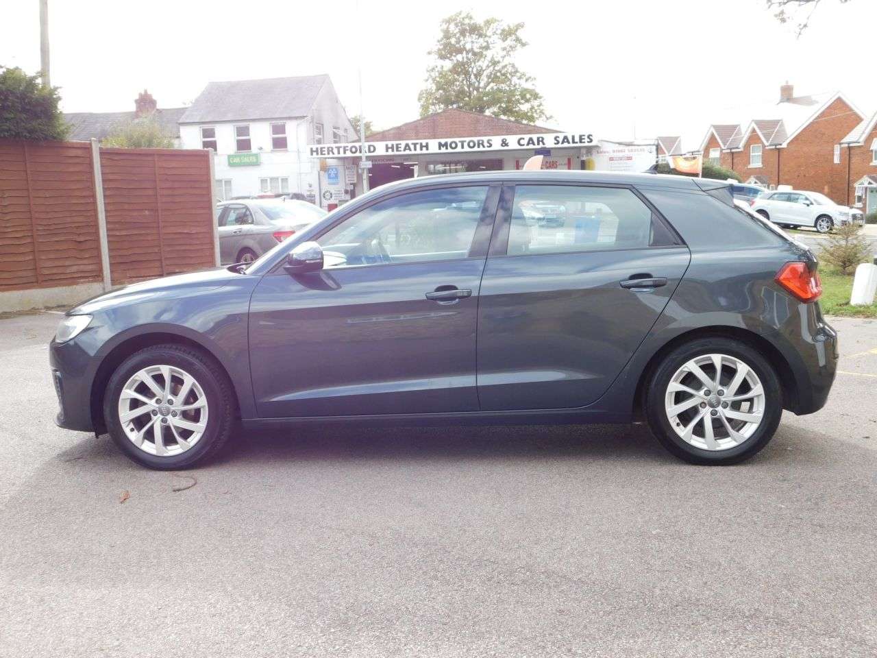 A 2020 AUDI A1 1.0 TFSI 25 Sport Sportback 5dr Petrol Manual Euro 6 (s/s) (95 ps) *FSH, LO A 2020 AUDI A1 1.0 TFSI 25 Sport Sportback 5dr Petrol Manual Euro 6 (s/s) (95 ps) *FSH, LO