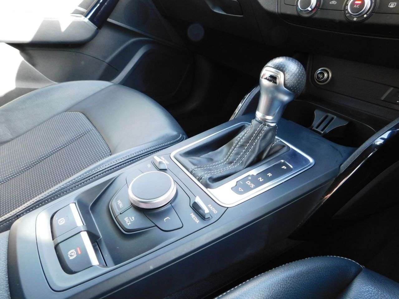 2019 AUDI Q2 2019 AUDI Q2