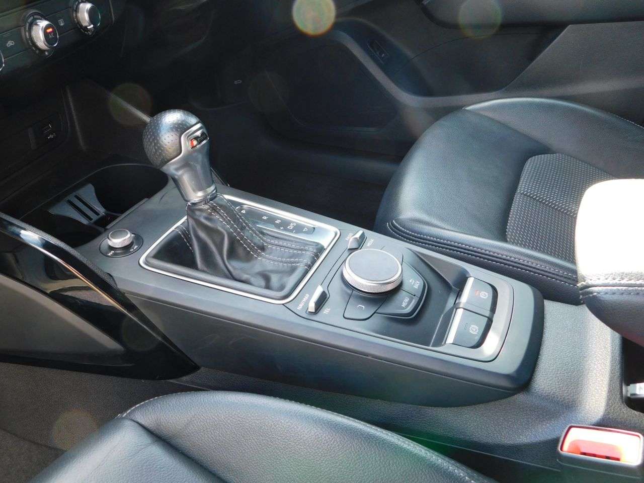 2019 AUDI Q2 2019 AUDI Q2