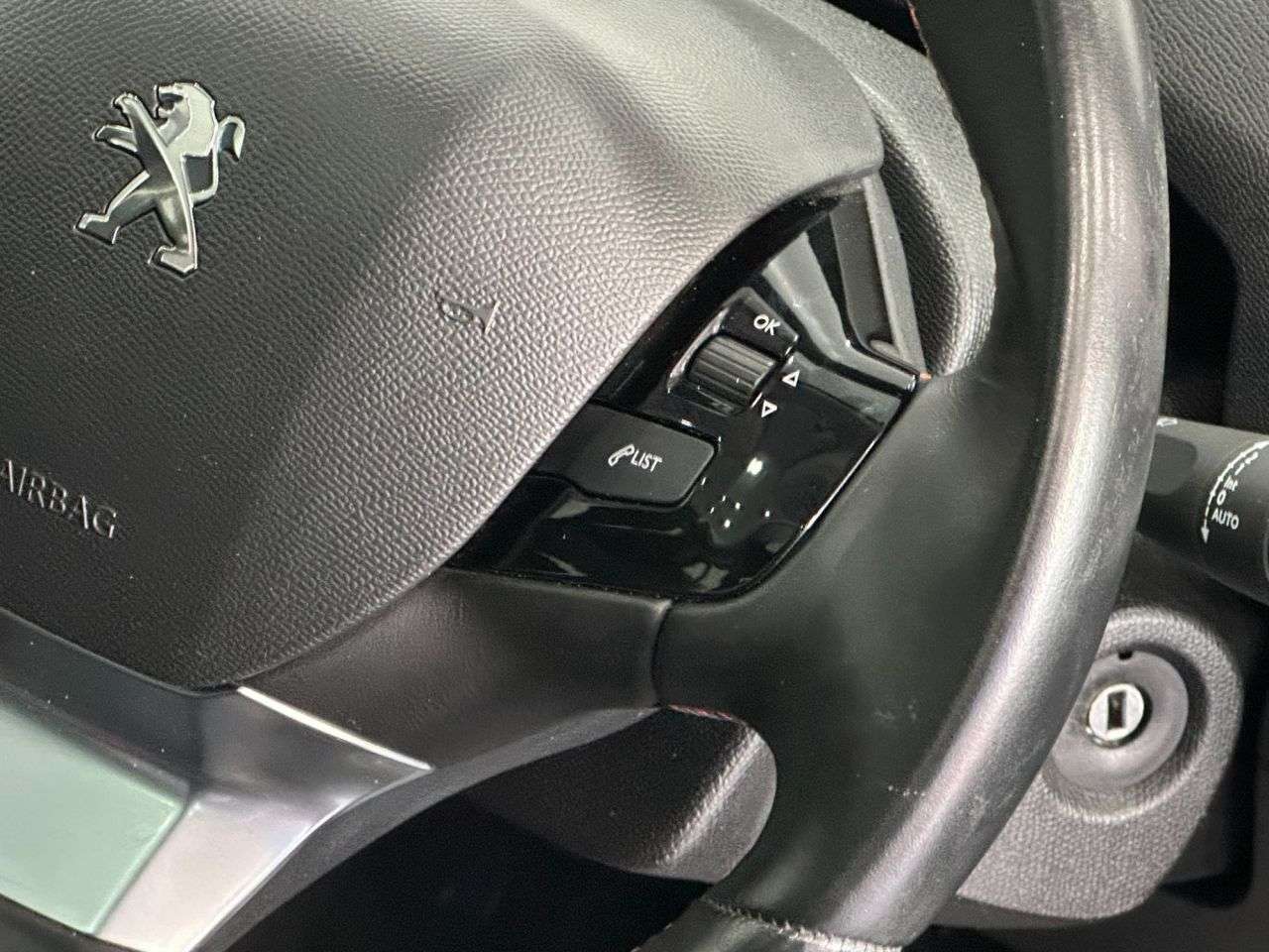 2019 PEUGEOT 308 2019 PEUGEOT 308