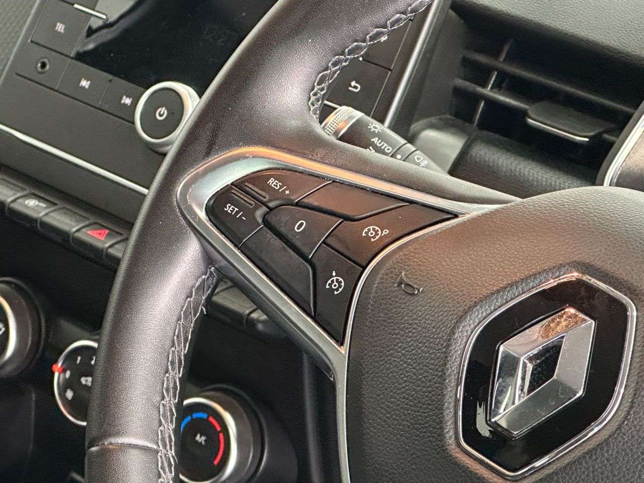 2020 RENAULT CLIO 2020 RENAULT CLIO