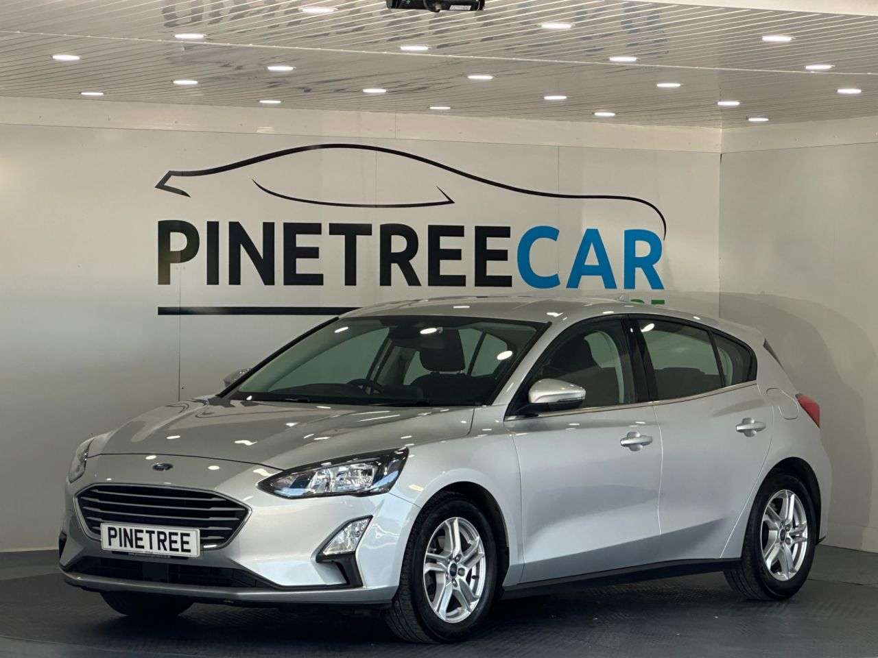 A 2020 FORD FOCUS 1.5 EcoBlue Zetec Hatchback 5dr Diesel Manual Euro 6 (s/s) (120 ps) A 2020 FORD FOCUS 1.5 EcoBlue Zetec Hatchback 5dr Diesel Manual Euro 6 (s/s) (120 ps)