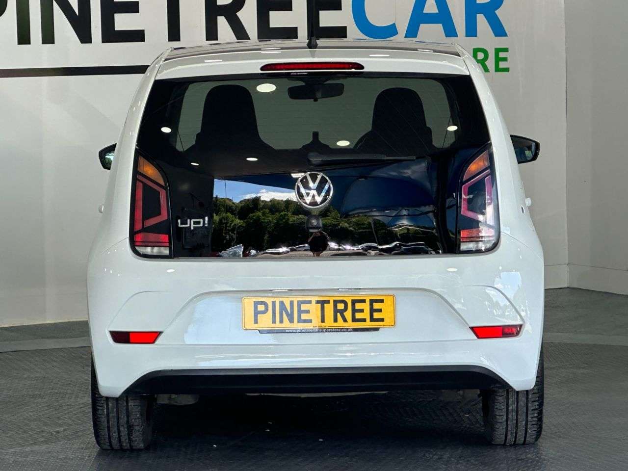 2021 VOLKSWAGEN UP! 2021 VOLKSWAGEN UP!