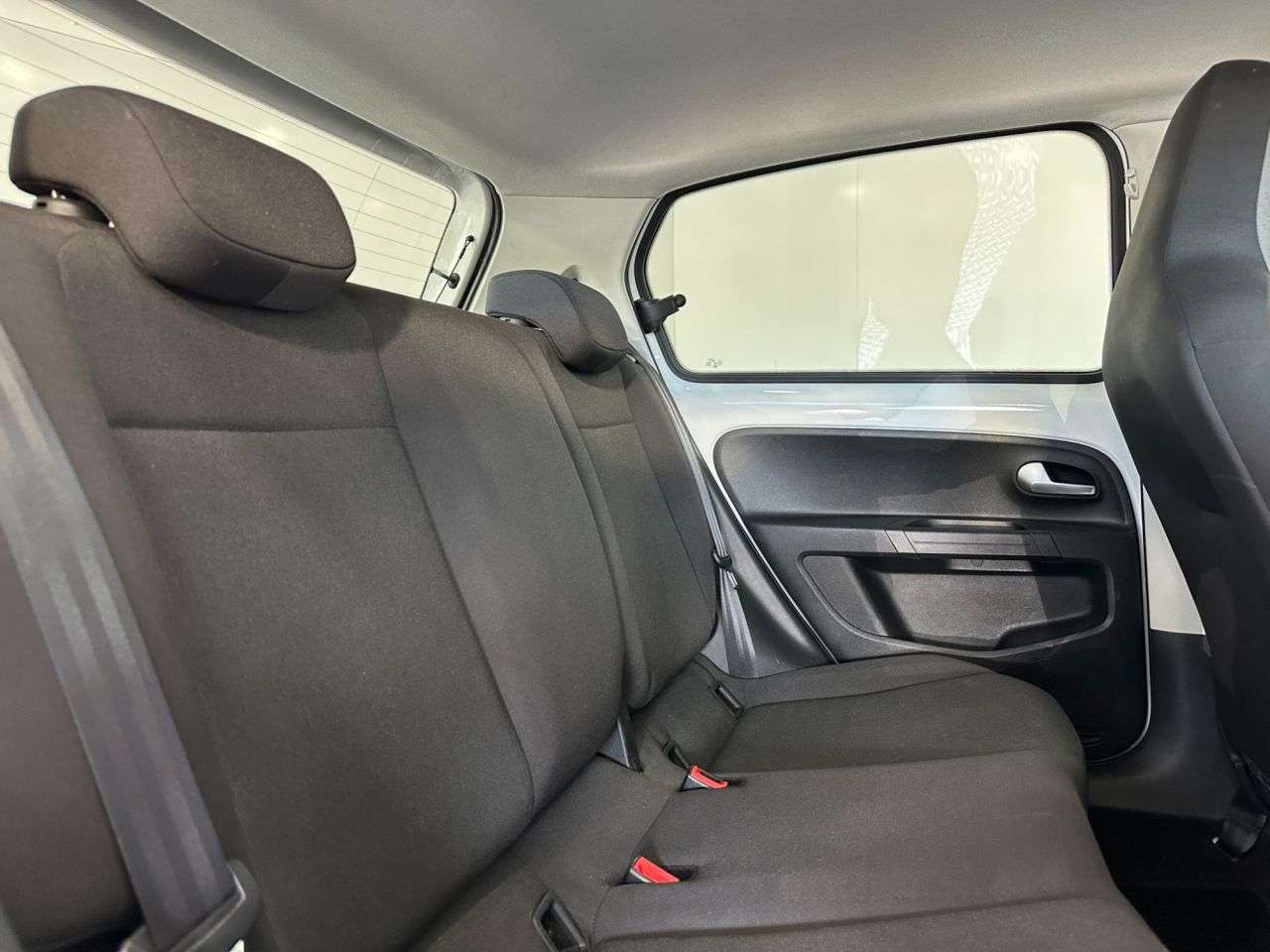 2021 VOLKSWAGEN UP! 2021 VOLKSWAGEN UP!