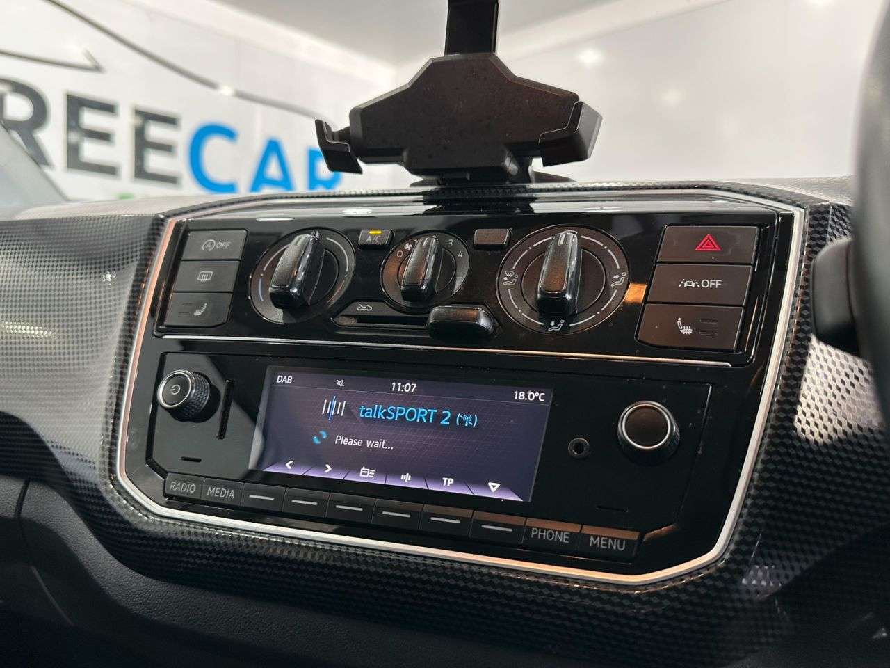 2021 VOLKSWAGEN UP! 2021 VOLKSWAGEN UP!