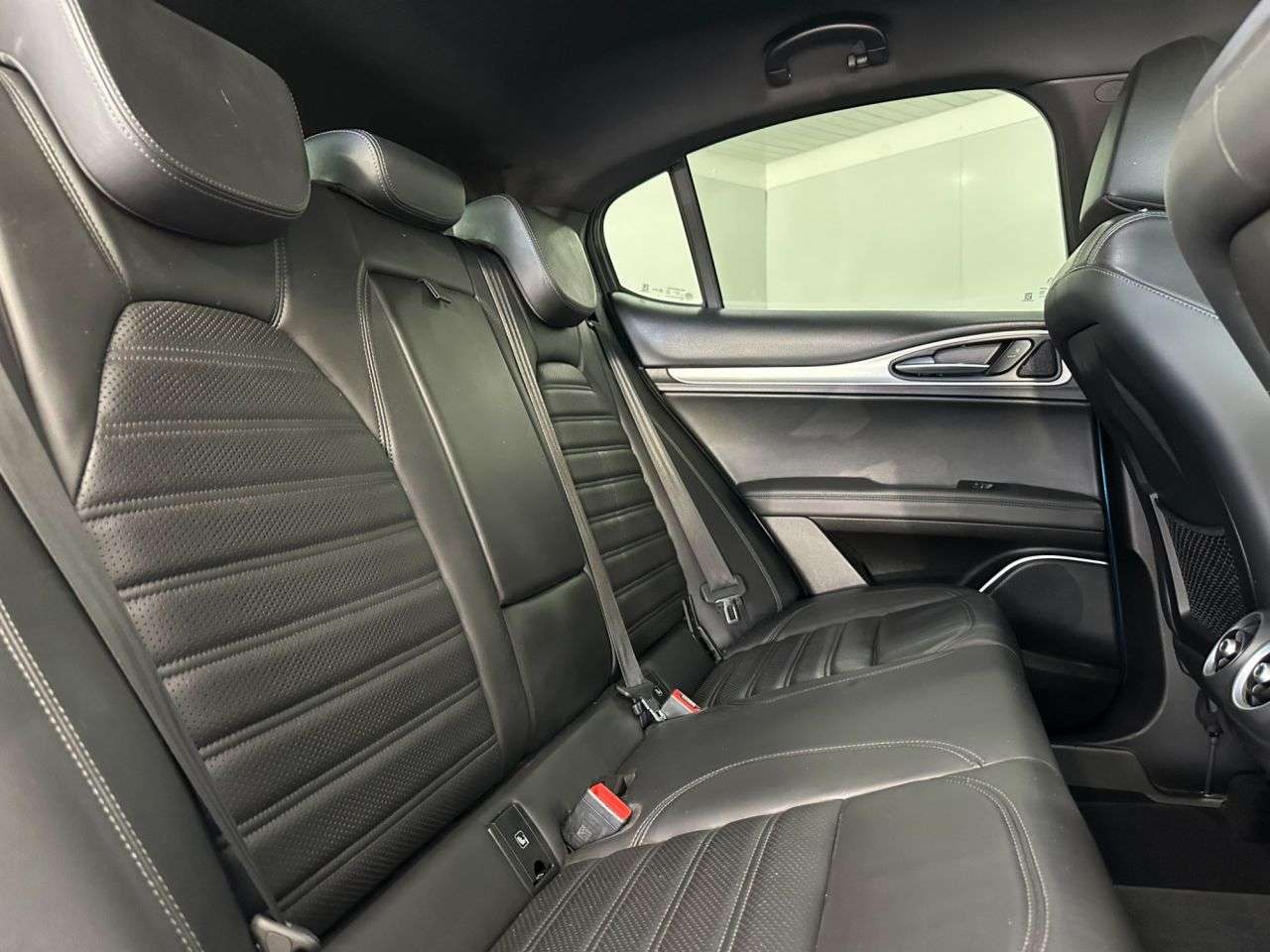 2017 ALFA ROMEO STELVIO 2017 ALFA ROMEO STELVIO