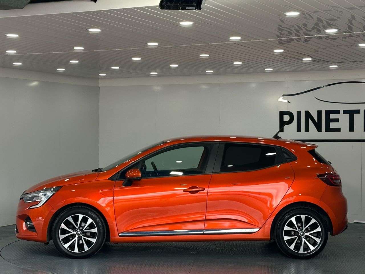 2020 RENAULT CLIO 2020 RENAULT CLIO