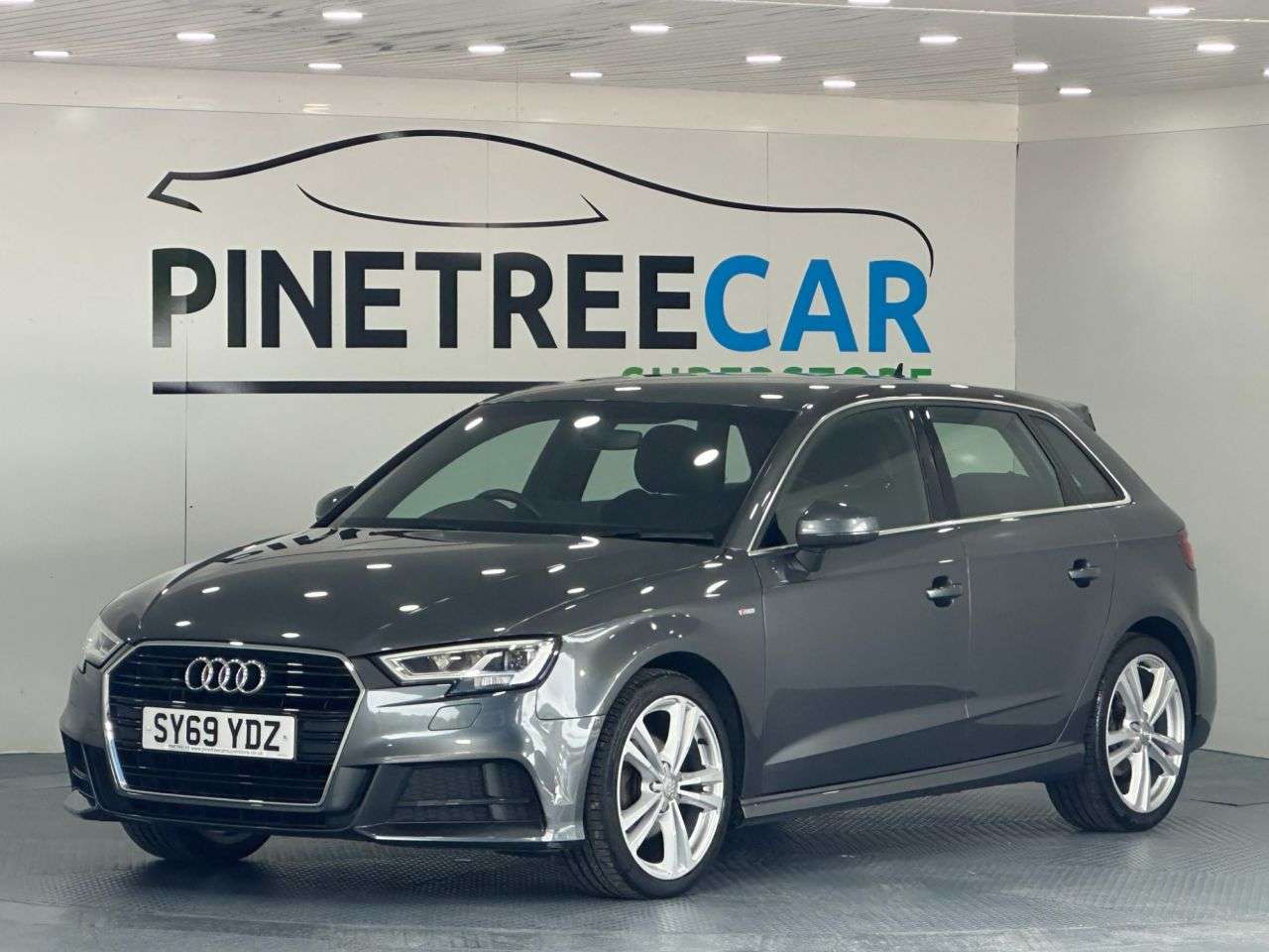 A 2020 AUDI A3 1.0 TFSI 30 S line Sportback 5dr Petrol Manual Euro 6 (s/s) (116 ps) A 2020 AUDI A3 1.0 TFSI 30 S line Sportback 5dr Petrol Manual Euro 6 (s/s) (116 ps)