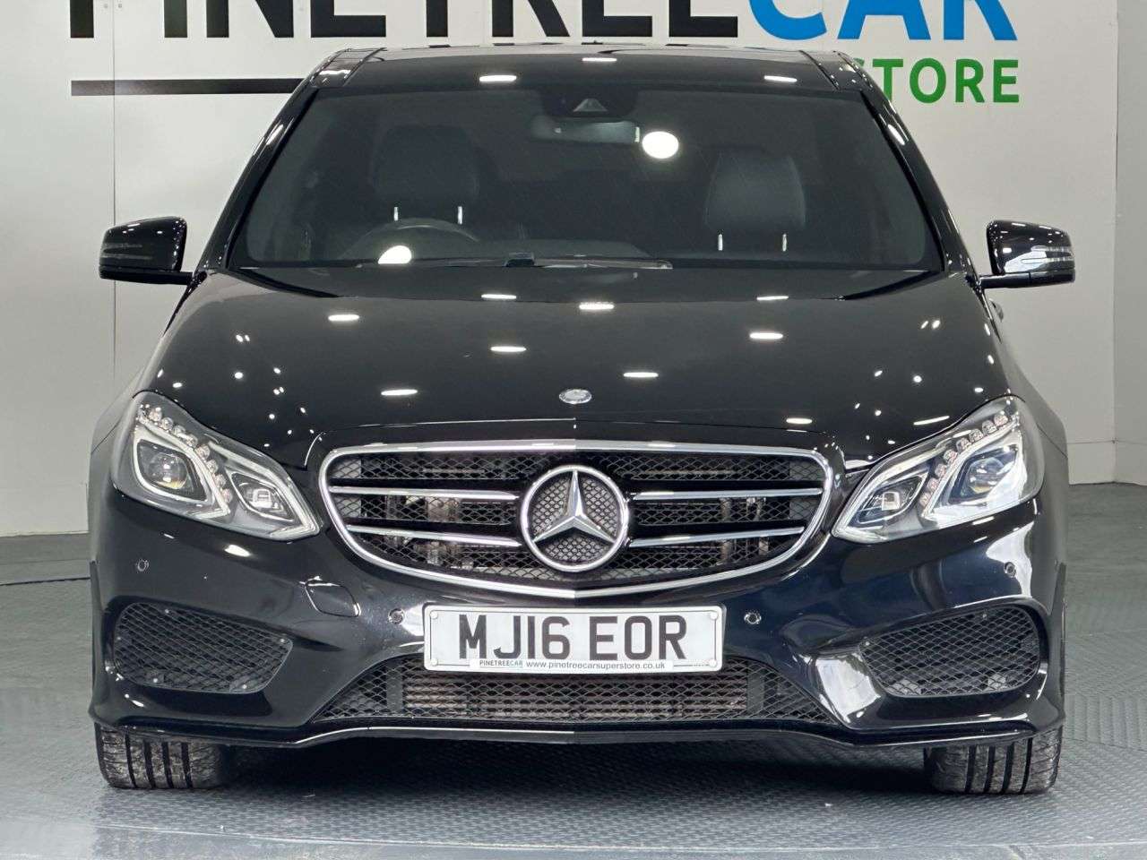 A 2016 MERCEDES-BENZ E-CLASS 3.0 E350 V6 BlueTEC AMG Night Edition (Premium Plus) Saloon 4dr Diesel G-Tr A 2016 MERCEDES-BENZ E-CLASS 3.0 E350 V6 BlueTEC AMG Night Edition (Premium Plus) Saloon 4dr Diesel G-Tr