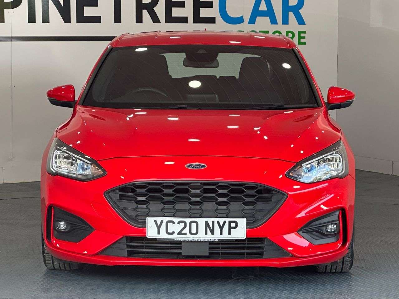 A 2020 FORD FOCUS 1.0T EcoBoost ST-Line Hatchback 5dr Petrol Manual Euro 6 (s/s) (125 ps) A 2020 FORD FOCUS 1.0T EcoBoost ST-Line Hatchback 5dr Petrol Manual Euro 6 (s/s) (125 ps)