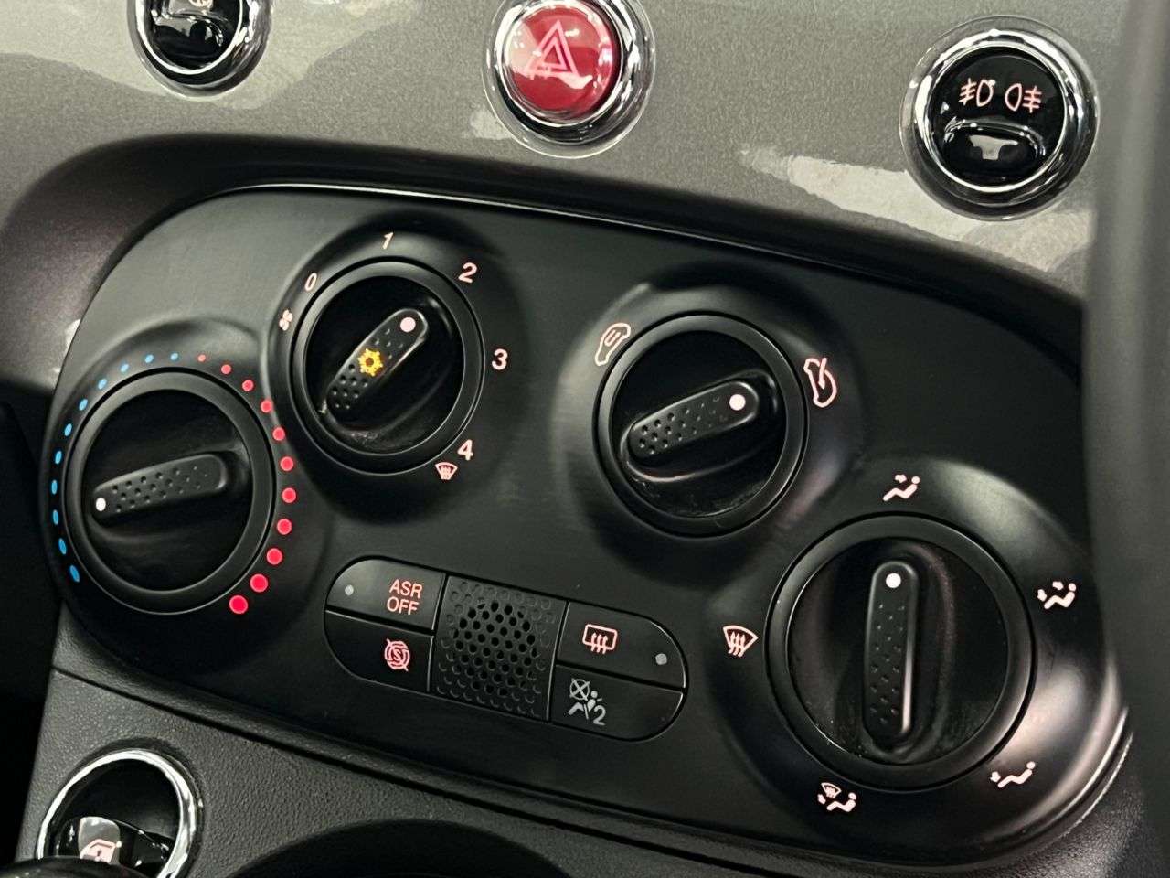 2023 FIAT 500 2023 FIAT 500