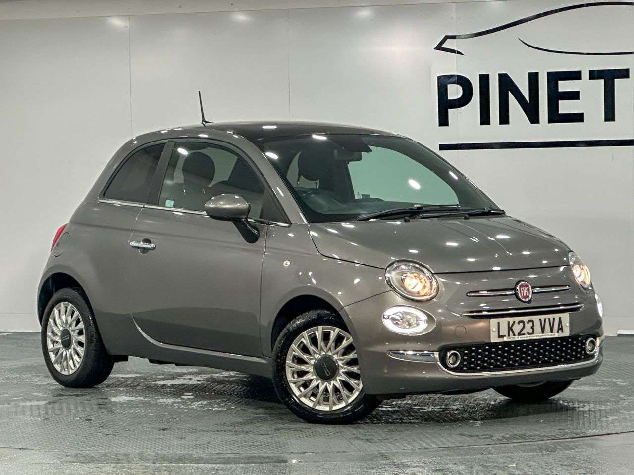 A 2023 FIAT 500 1.0 MHEV Hatchback 3dr Petrol Manual Euro 6 (s/s) (70 bhp) A 2023 FIAT 500 1.0 MHEV Hatchback 3dr Petrol Manual Euro 6 (s/s) (70 bhp)