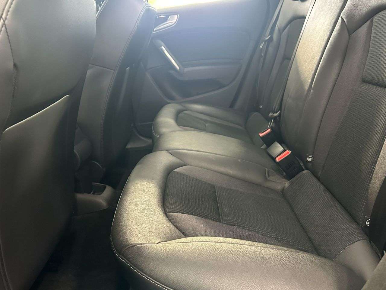 2016 AUDI A1 2016 AUDI A1