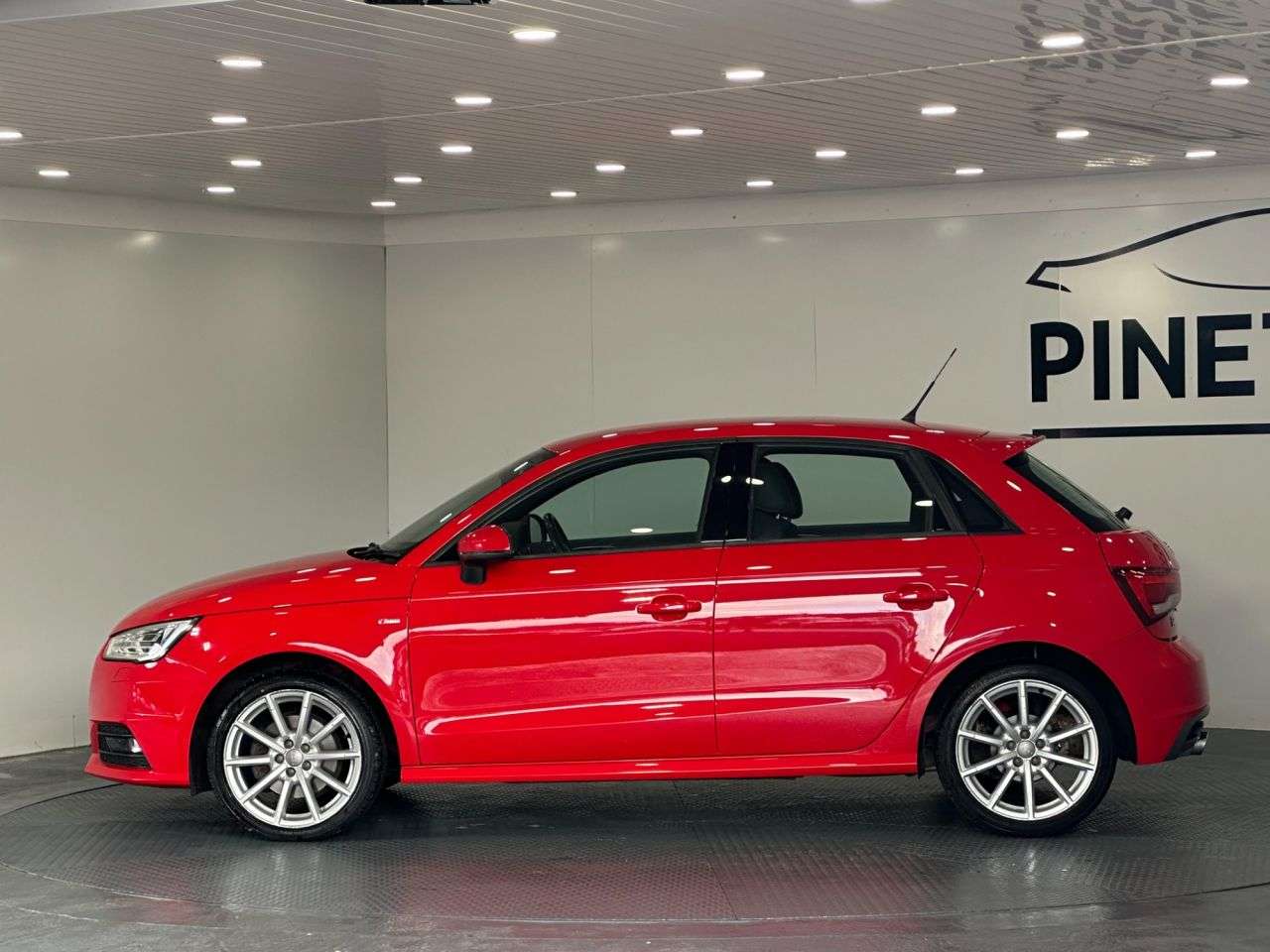 2015 AUDI A1 2015 AUDI A1