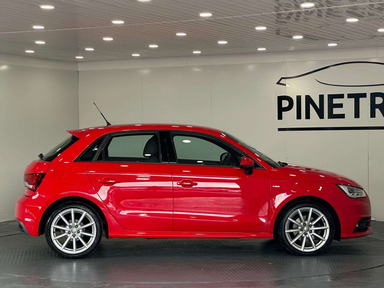 2015 AUDI A1 2015 AUDI A1