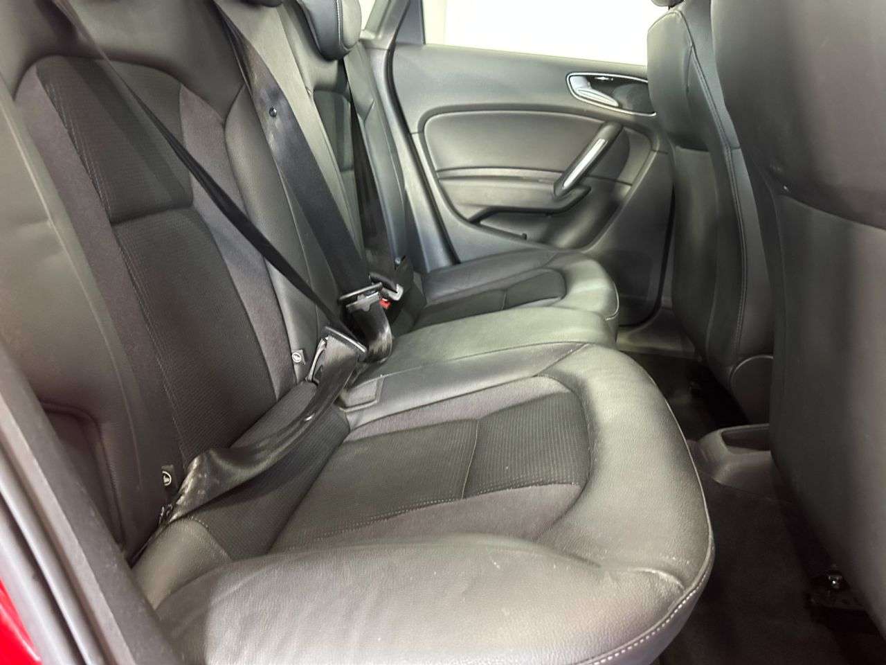 2015 AUDI A1 2015 AUDI A1