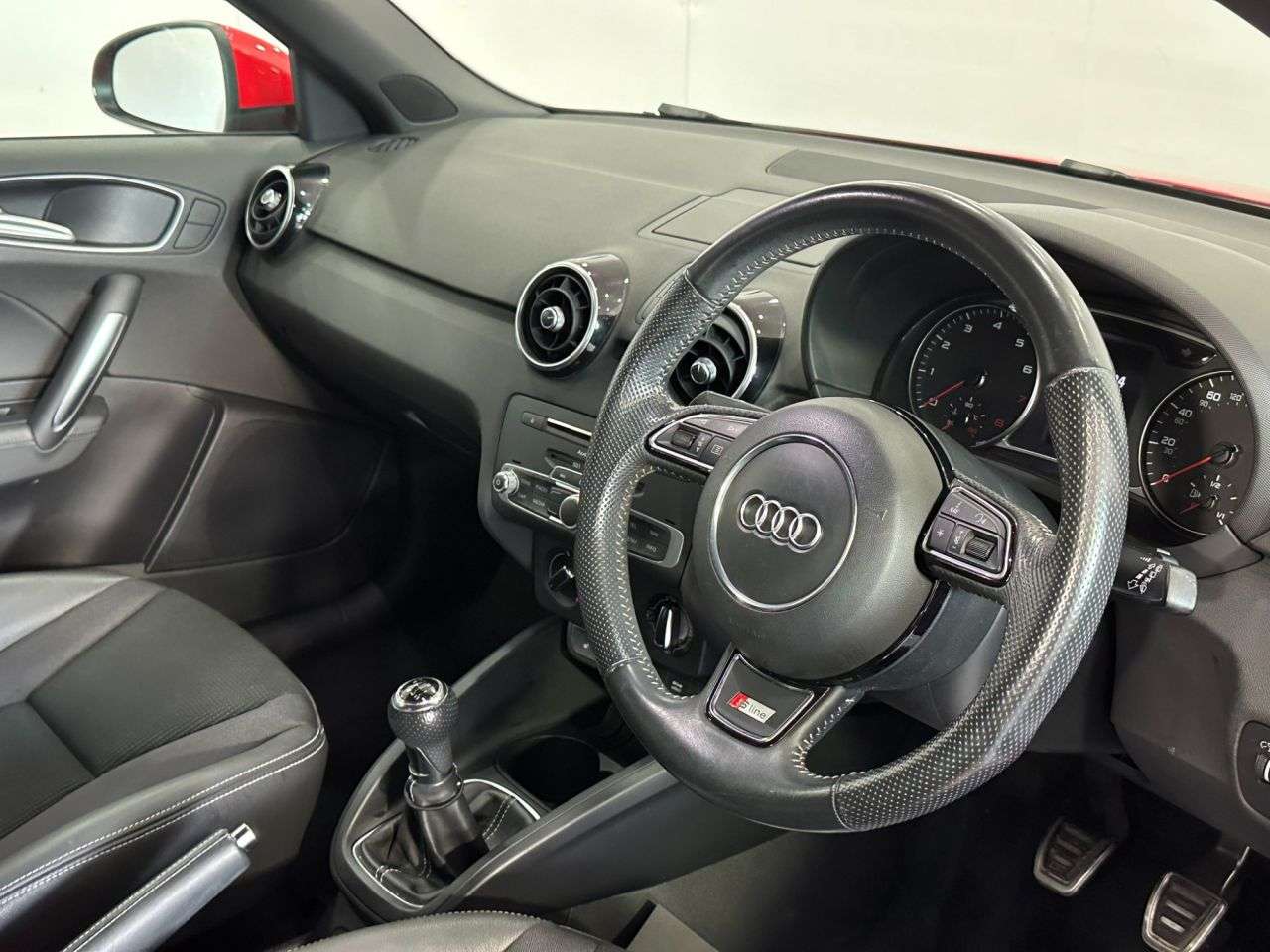 2015 AUDI A1 2015 AUDI A1
