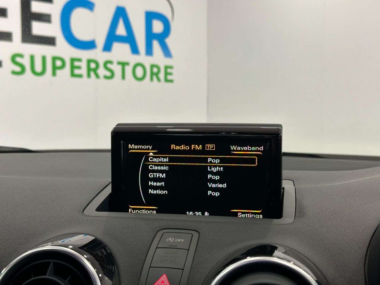 2015 AUDI A1 2015 AUDI A1