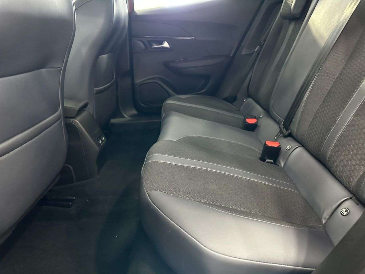 2020 PEUGEOT 2008 2020 PEUGEOT 2008