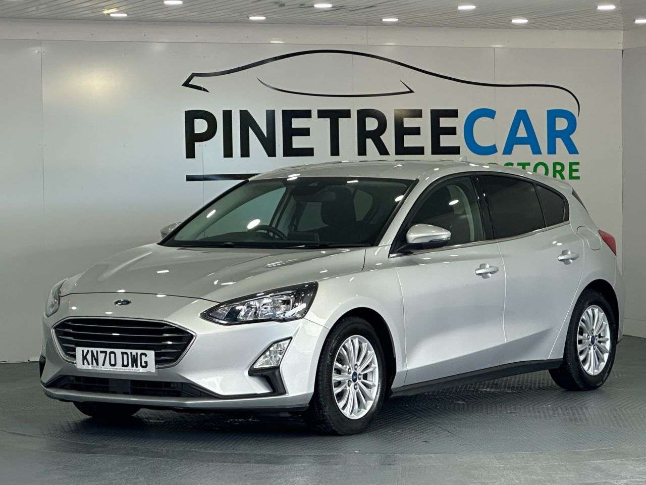 A 2020 FORD FOCUS 1.5 EcoBlue Titanium Hatchback 5dr Diesel Manual Euro 6 (s/s) (120 ps) A 2020 FORD FOCUS 1.5 EcoBlue Titanium Hatchback 5dr Diesel Manual Euro 6 (s/s) (120 ps)