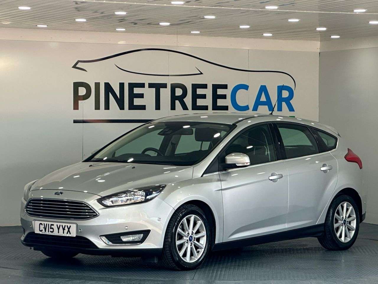 A 2015 FORD FOCUS 1.5 TDCi Titanium Hatchback 5dr Diesel Manual Euro 6 (s/s) (120 ps) A 2015 FORD FOCUS 1.5 TDCi Titanium Hatchback 5dr Diesel Manual Euro 6 (s/s) (120 ps)