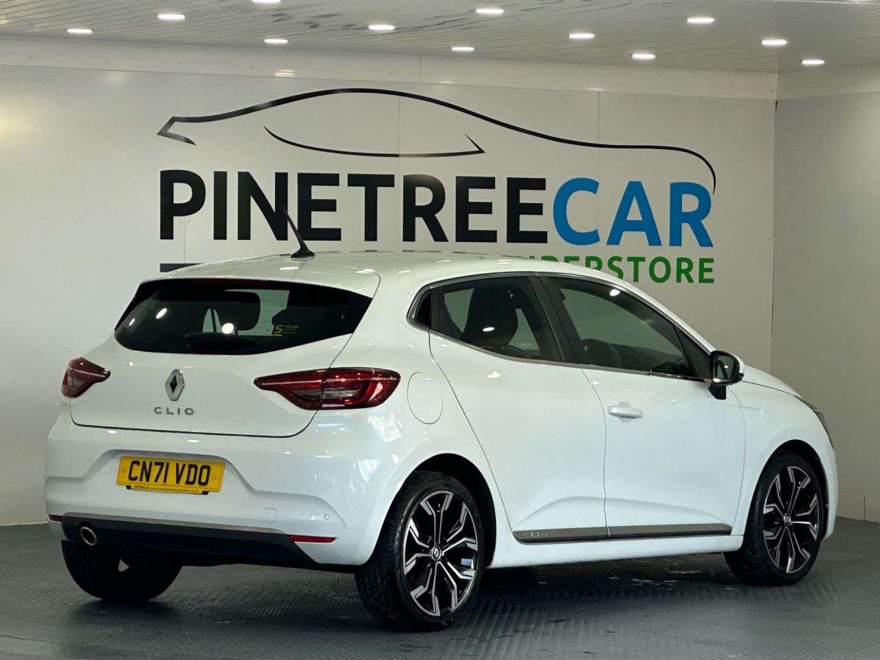 2021 RENAULT CLIO 2021 RENAULT CLIO