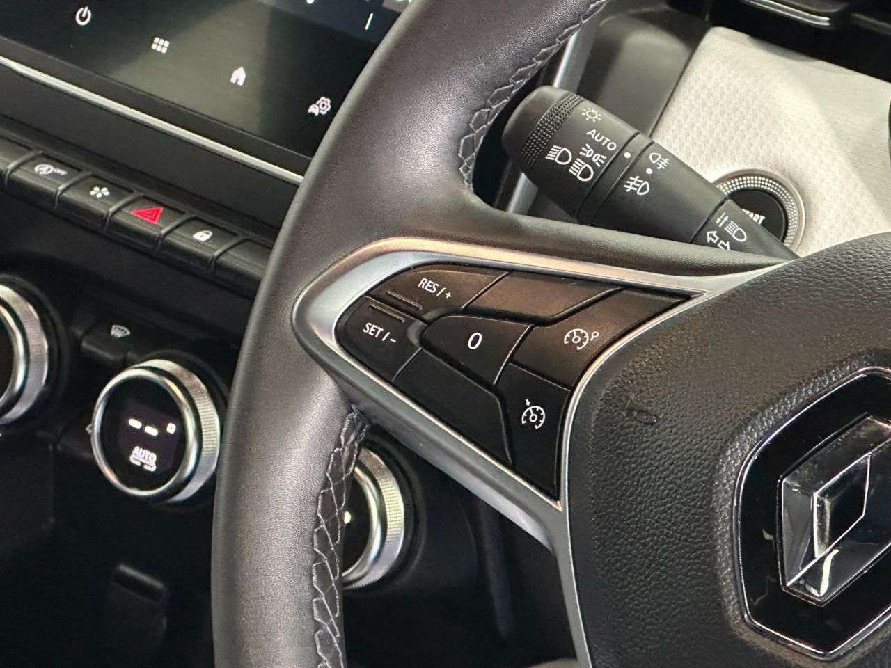 2021 RENAULT CLIO 2021 RENAULT CLIO