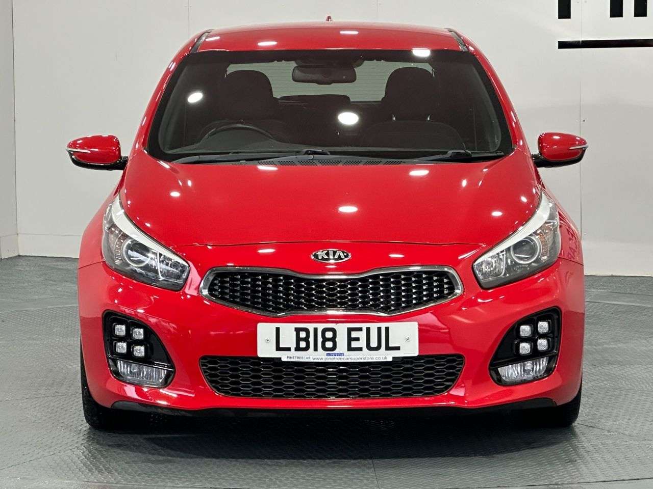A 2018 KIA CEED 1.6 CRDi GT-Line Hatchback 5dr Diesel Manual Euro 6 (s/s) (134 bhp) A 2018 KIA CEED 1.6 CRDi GT-Line Hatchback 5dr Diesel Manual Euro 6 (s/s) (134 bhp)