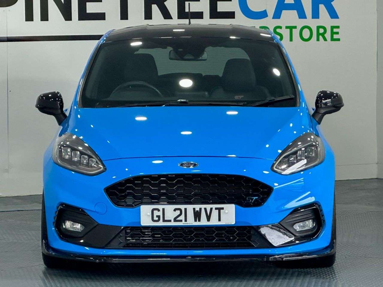 A 2021 FORD FIESTA 1.5T EcoBoost ST Edition Hatchback 3dr Petrol Manual Euro 6 (s/s) (200 ps) A 2021 FORD FIESTA 1.5T EcoBoost ST Edition Hatchback 3dr Petrol Manual Euro 6 (s/s) (200 ps)