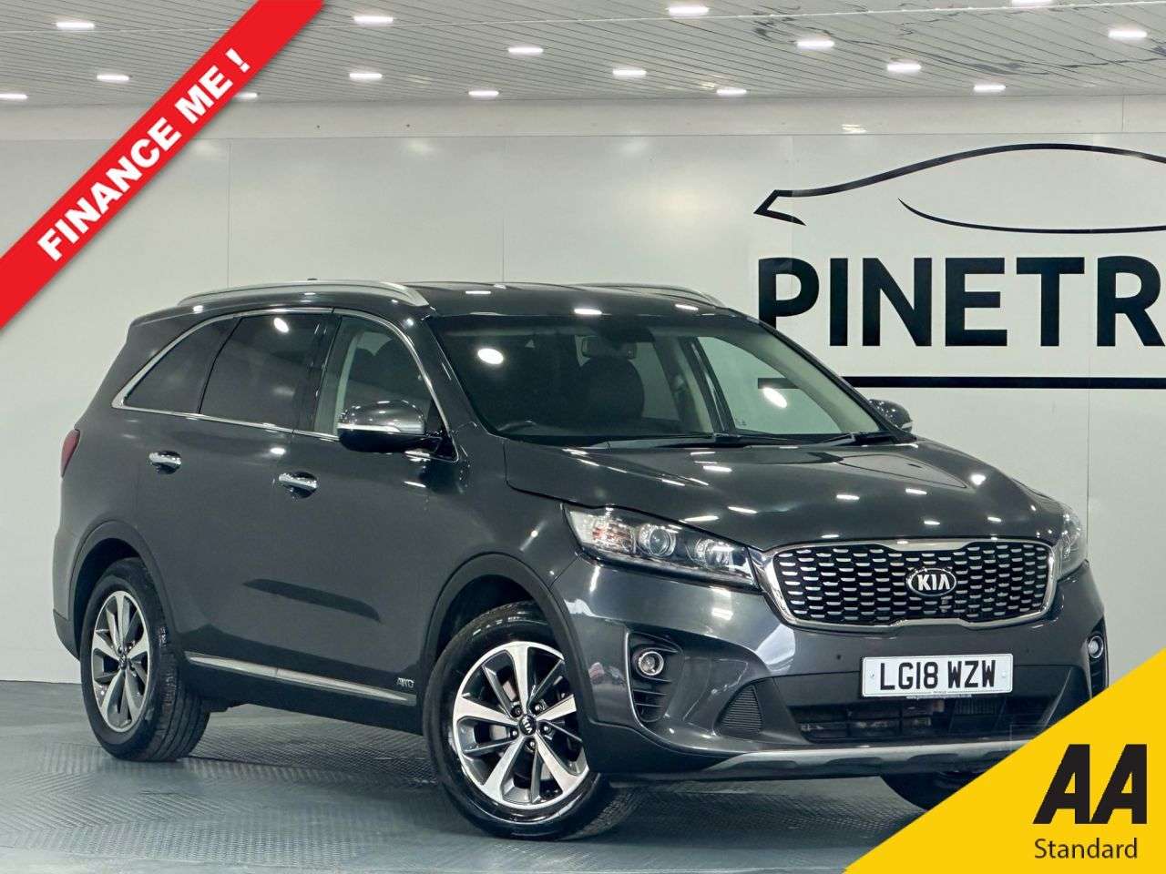 A 2018 KIA SORENTO 2.2 CRDi KX-2 SUV 5dr Diesel Auto AWD Euro 6 (s/s) (197 bhp) A 2018 KIA SORENTO 2.2 CRDi KX-2 SUV 5dr Diesel Auto AWD Euro 6 (s/s) (197 bhp)