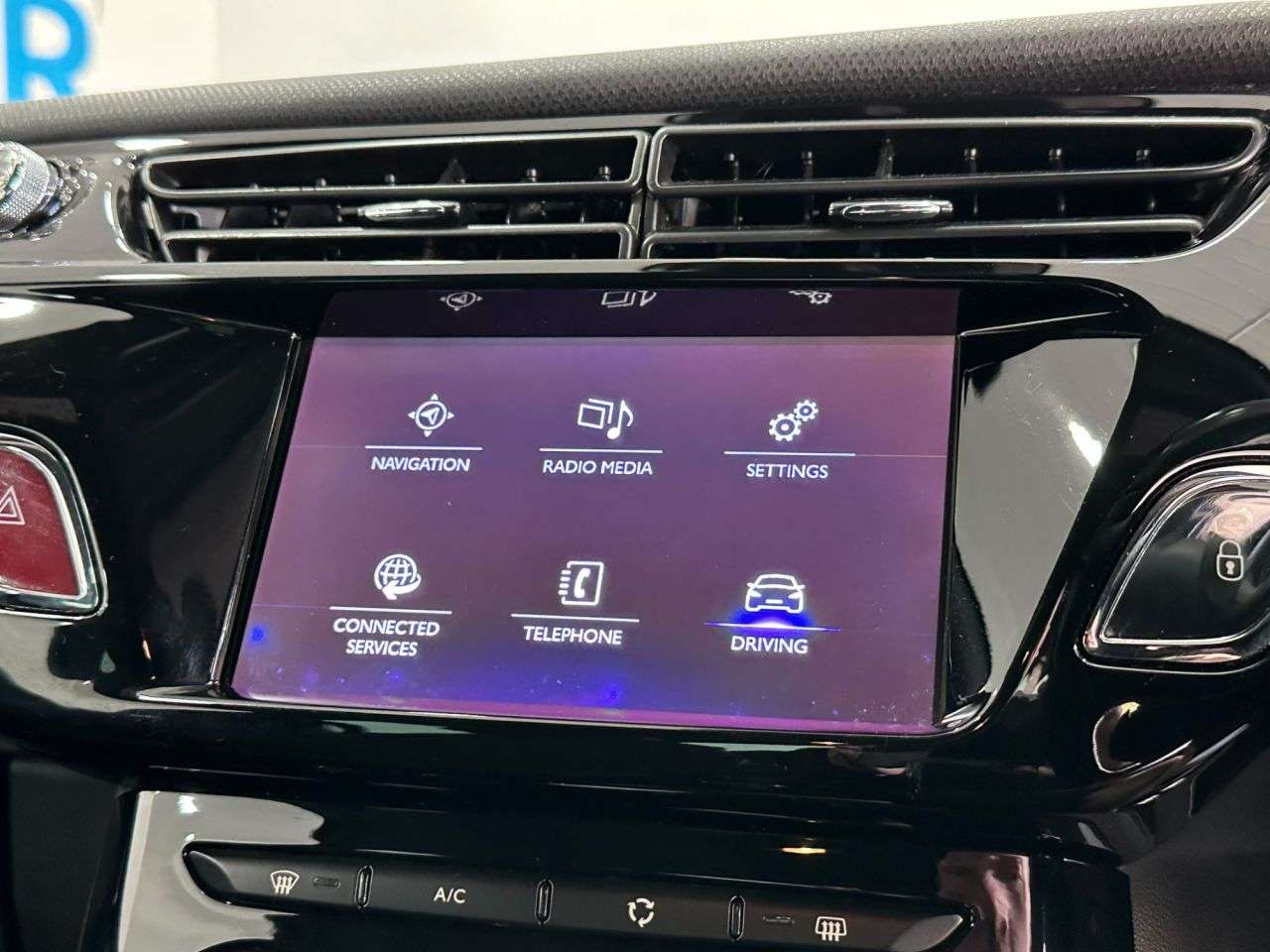 2016 DS AUTOMOBILES DS 3 2016 DS AUTOMOBILES DS 3