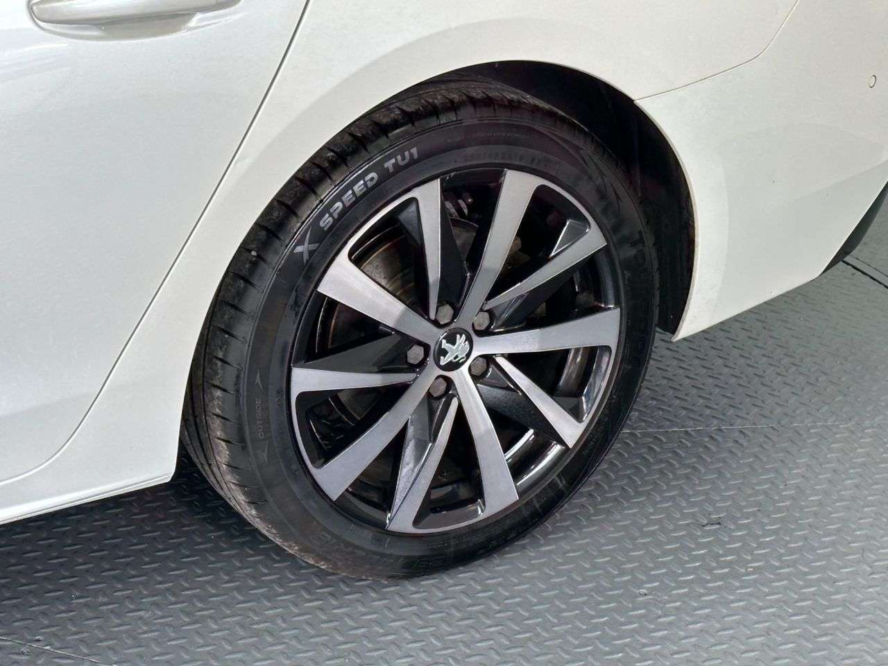 2020 PEUGEOT 508 SW 2020 PEUGEOT 508 SW