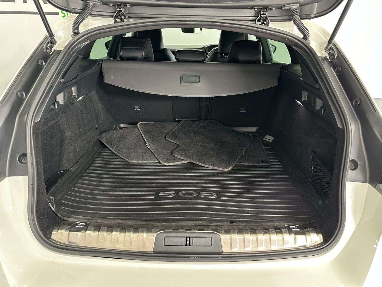 2020 PEUGEOT 508 SW 2020 PEUGEOT 508 SW