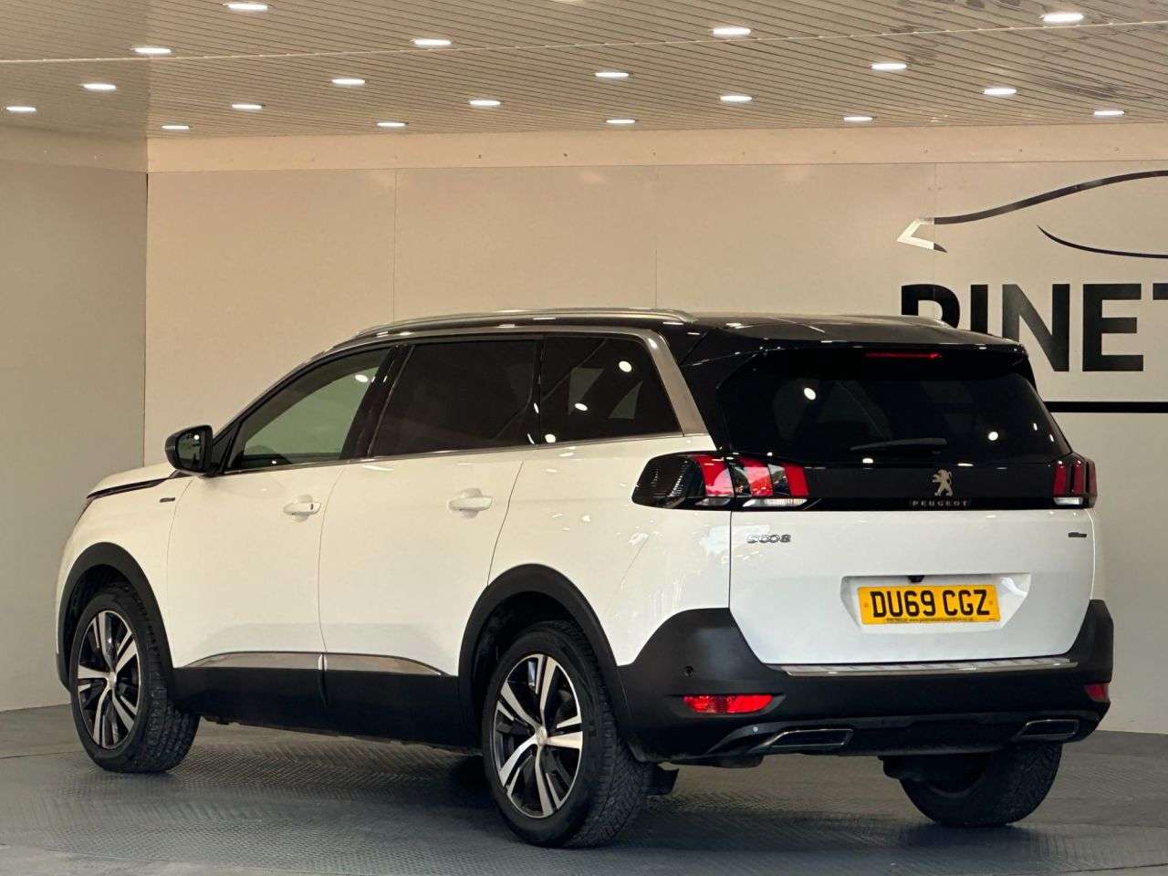 2019 PEUGEOT 5008 2019 PEUGEOT 5008