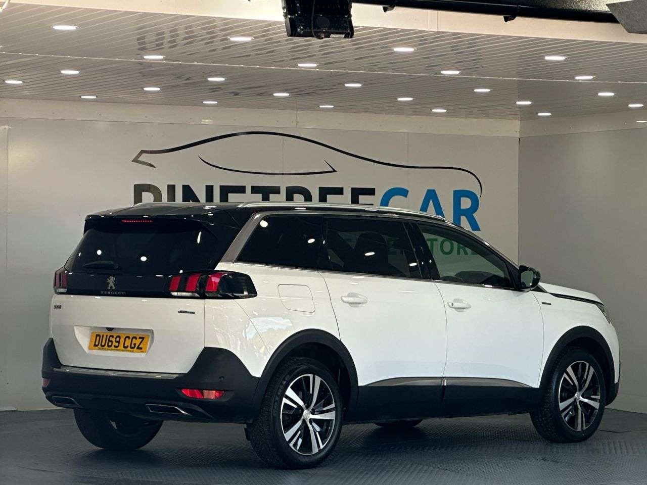 2019 PEUGEOT 5008 2019 PEUGEOT 5008