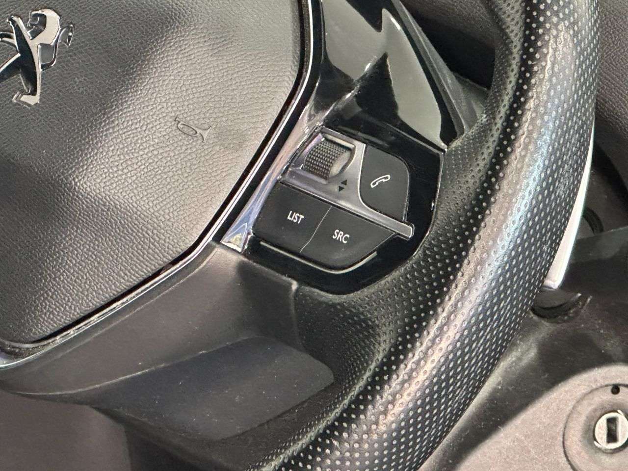 2019 PEUGEOT 5008 2019 PEUGEOT 5008