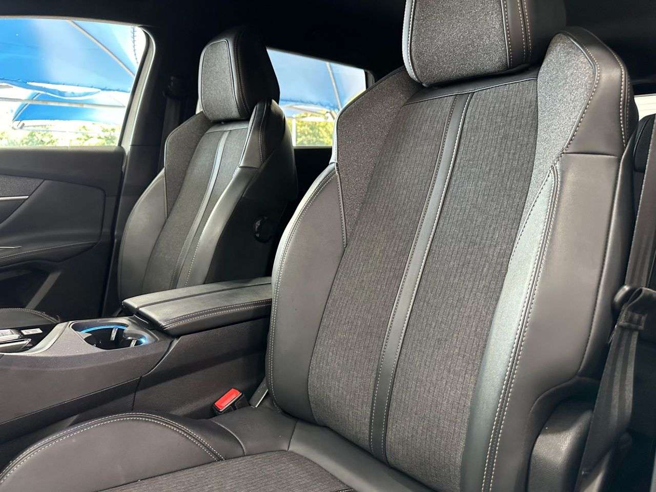 2019 PEUGEOT 5008 2019 PEUGEOT 5008