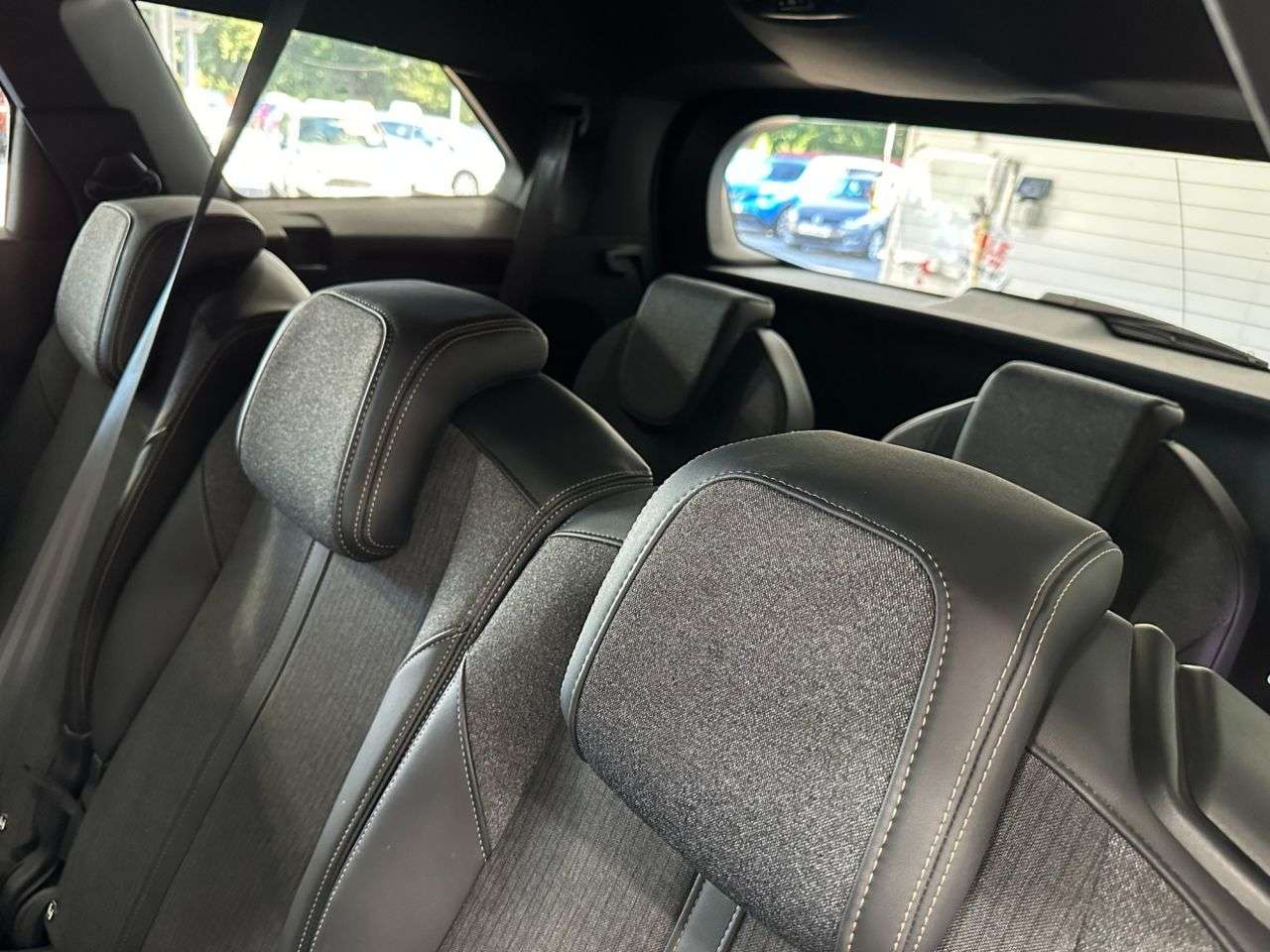 2019 PEUGEOT 5008 2019 PEUGEOT 5008