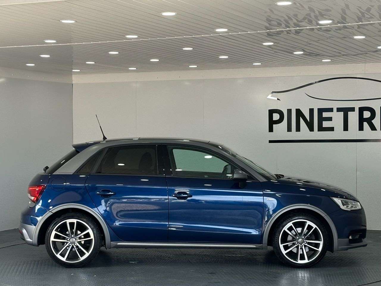 2016 AUDI A1 2016 AUDI A1