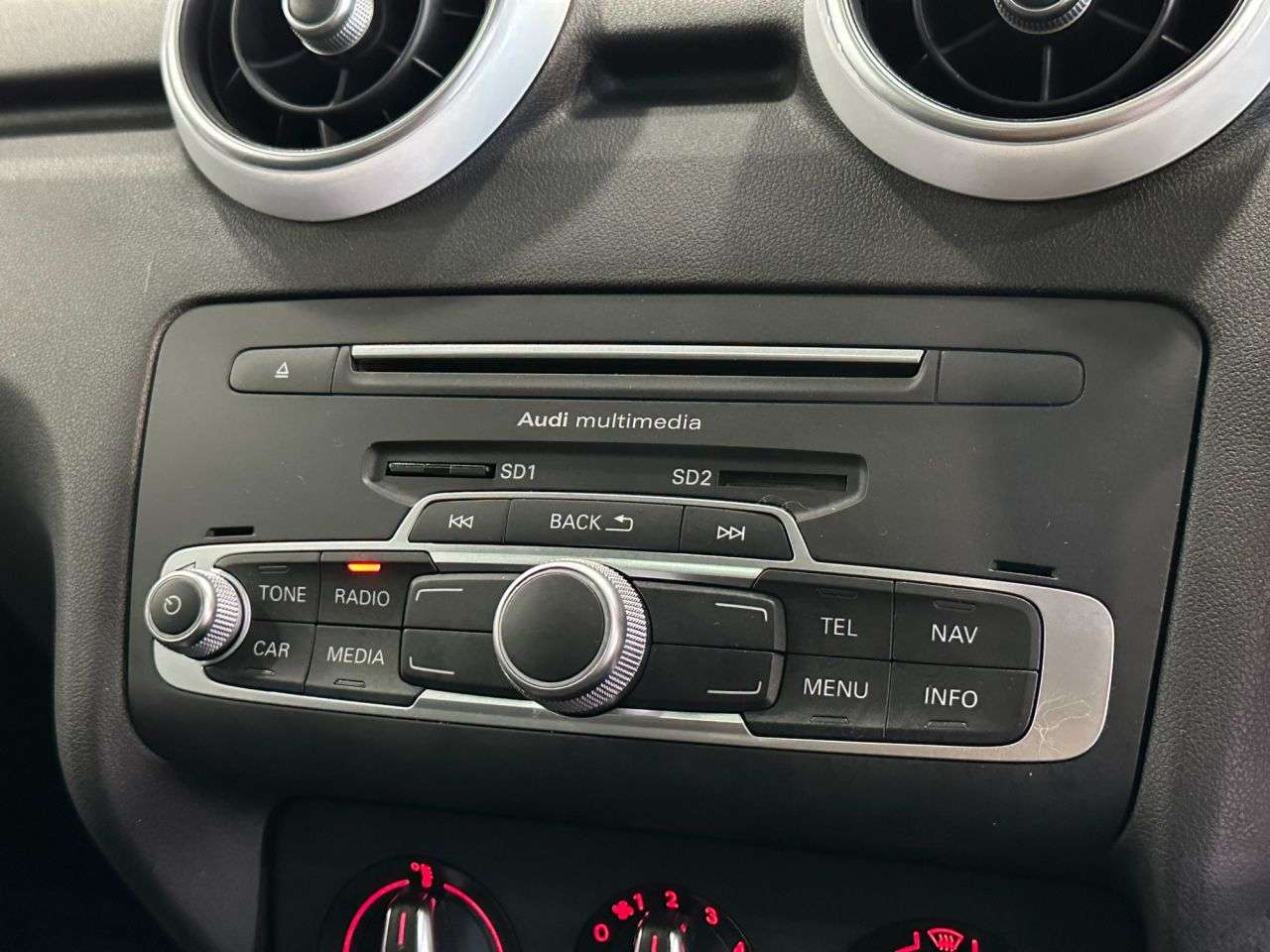 2016 AUDI A1 2016 AUDI A1