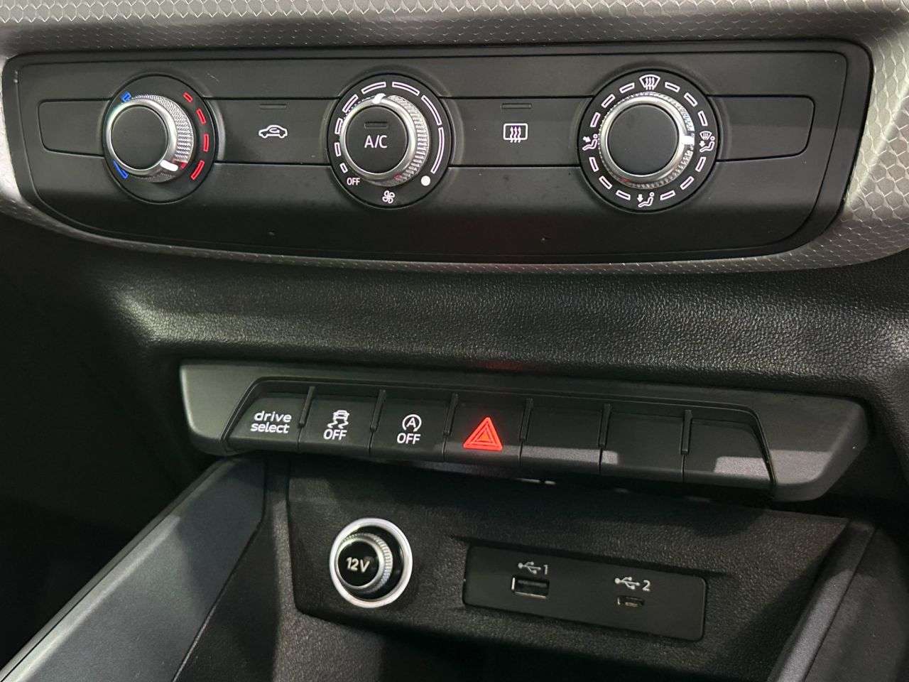 2018 AUDI A1 2018 AUDI A1