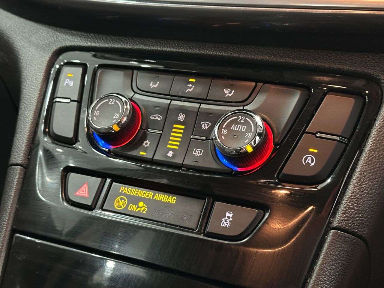 2017 VAUXHALL MOKKA X 2017 VAUXHALL MOKKA X