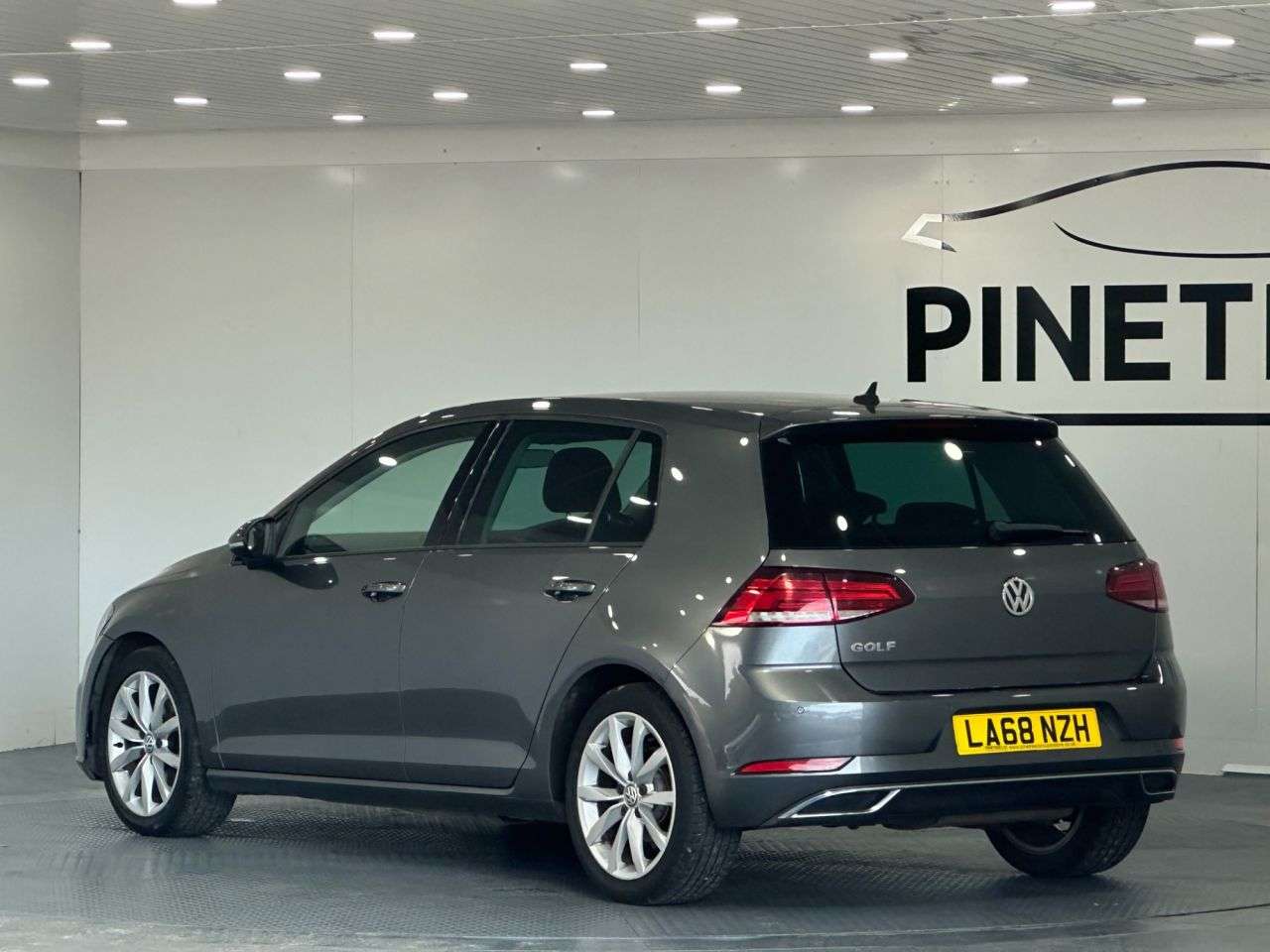 2019 VOLKSWAGEN GOLF 2019 VOLKSWAGEN GOLF