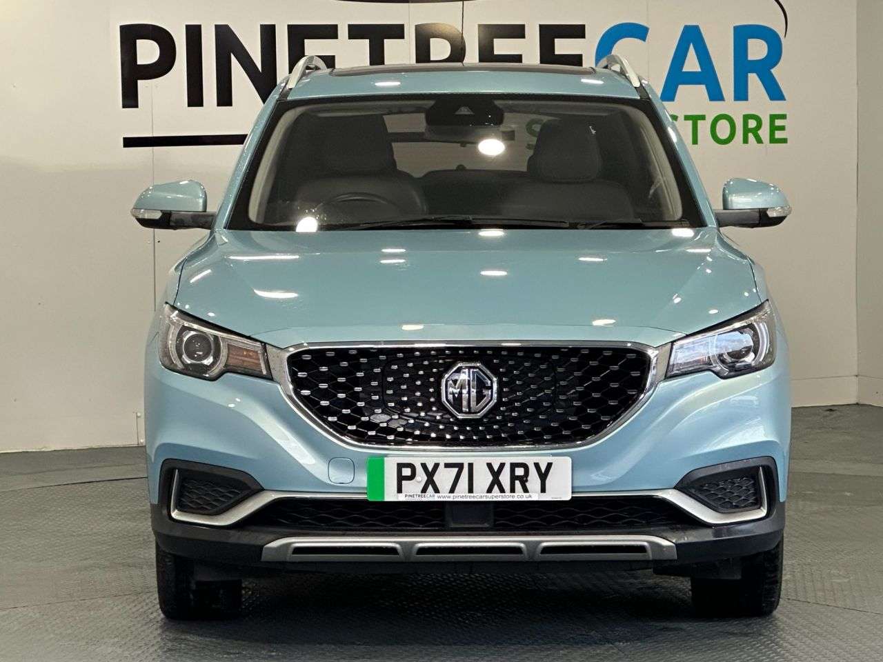 A 2021 MG MG ZS 44.5kWh Exclusive SUV 5dr Electric Auto (143 ps) A 2021 MG MG ZS 44.5kWh Exclusive SUV 5dr Electric Auto (143 ps)