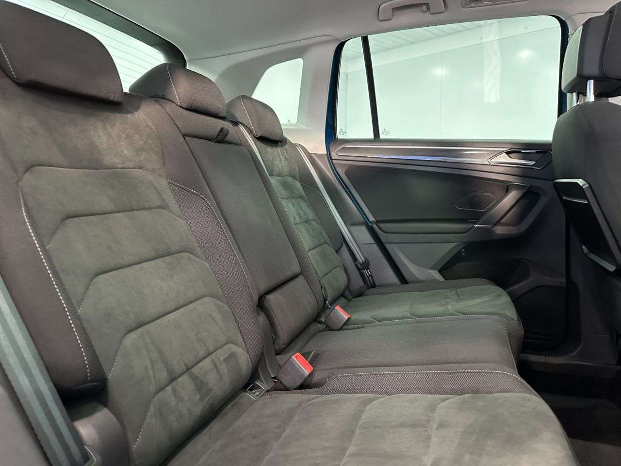 2017 VOLKSWAGEN TIGUAN 2017 VOLKSWAGEN TIGUAN